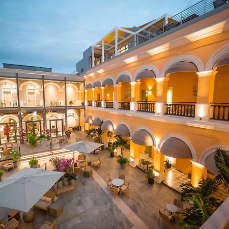 Palacio Provincial San Juan, Adults Only, Curio Collection By Hilton Luaran gambar