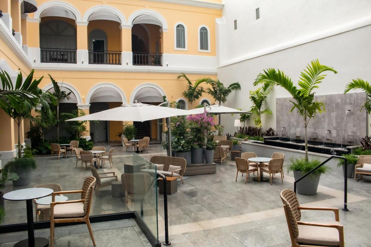 Palacio Provincial San Juan, Adults Only, Curio Collection By Hilton Luaran gambar