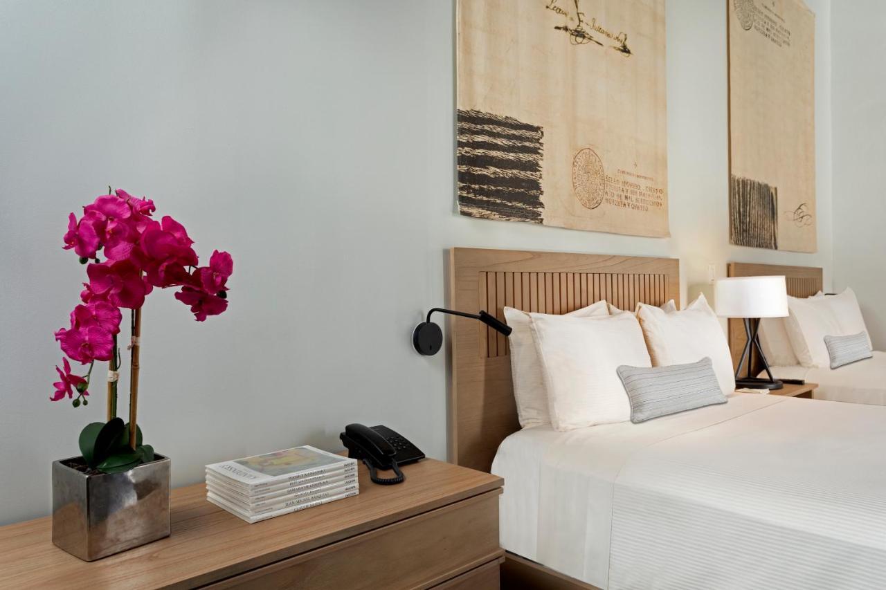 Palacio Provincial San Juan, Adults Only, Curio Collection By Hilton Luaran gambar