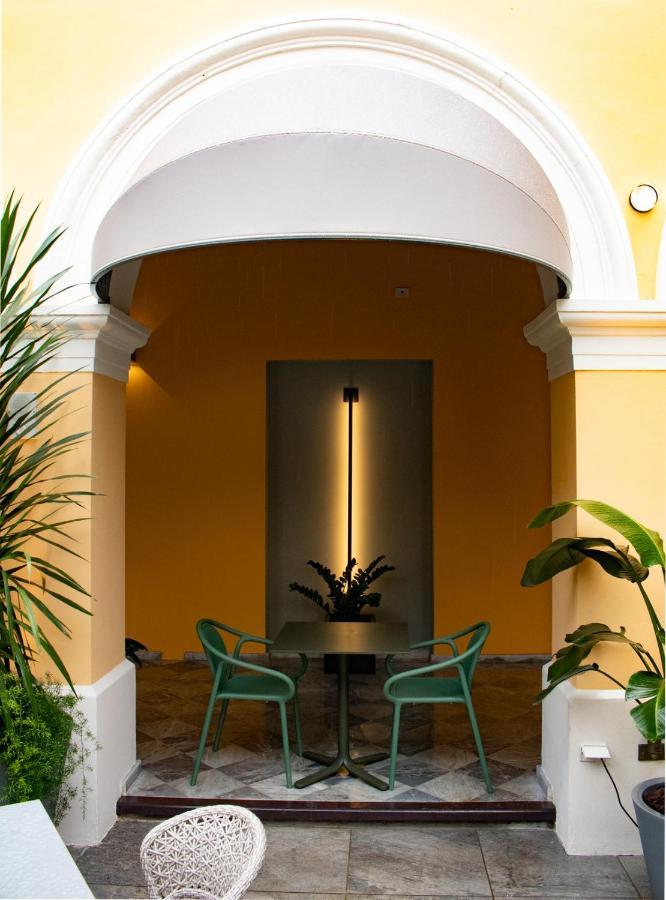 Palacio Provincial San Juan, Adults Only, Curio Collection By Hilton Luaran gambar